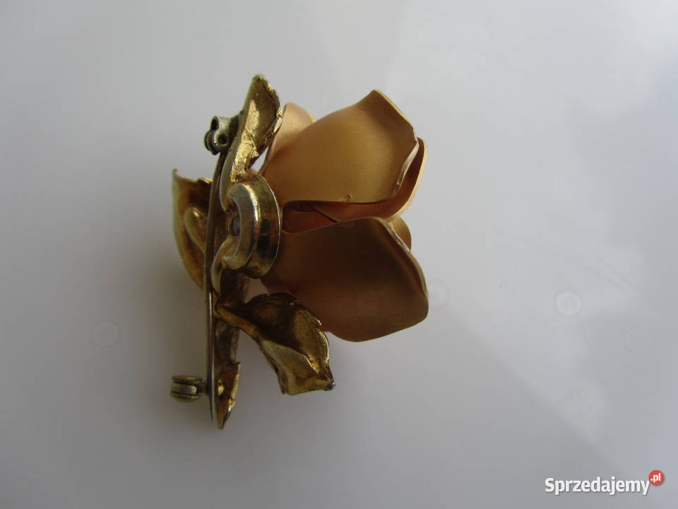 Broszka róża kolor złoty Vintage Olecko