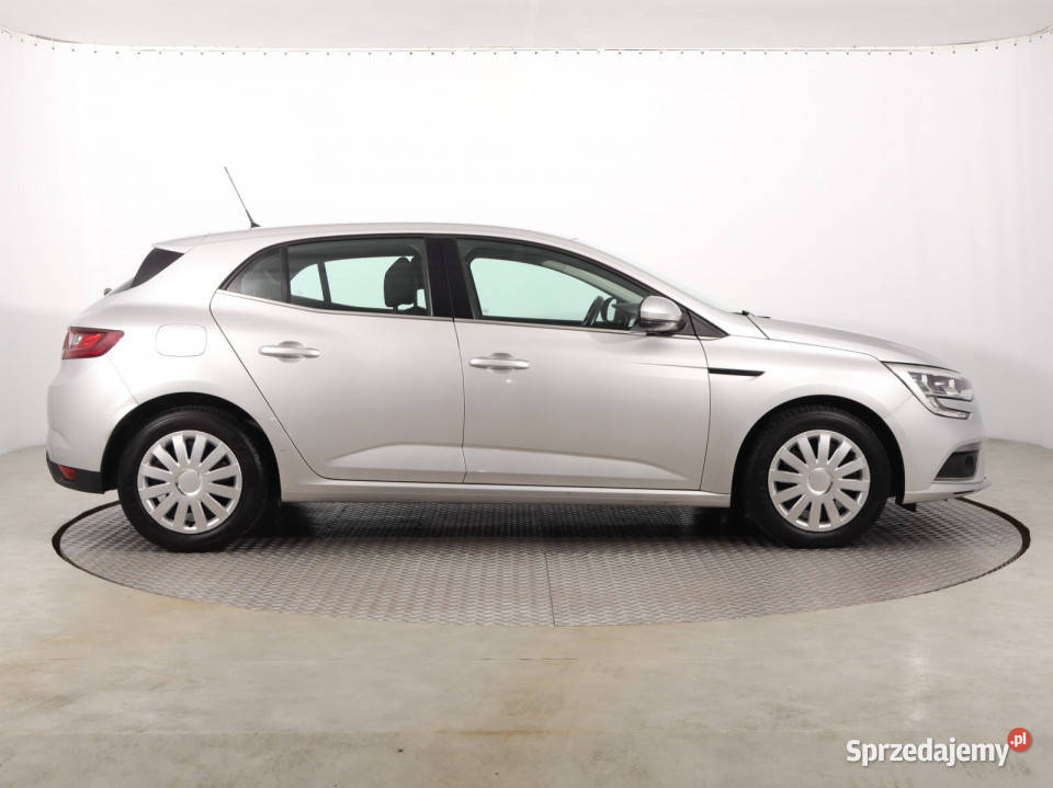 Renault Megane 12 TCe Rok produkcji 2017 Katowice