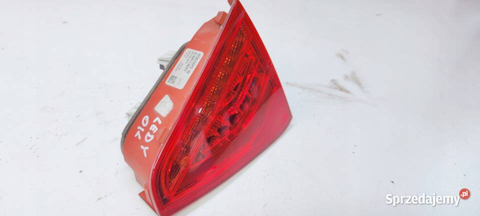 LAMPA PRAWY TYŁ Z KLAPY AUDI A5 LIFT 8T0945094C osobowe Przystajń