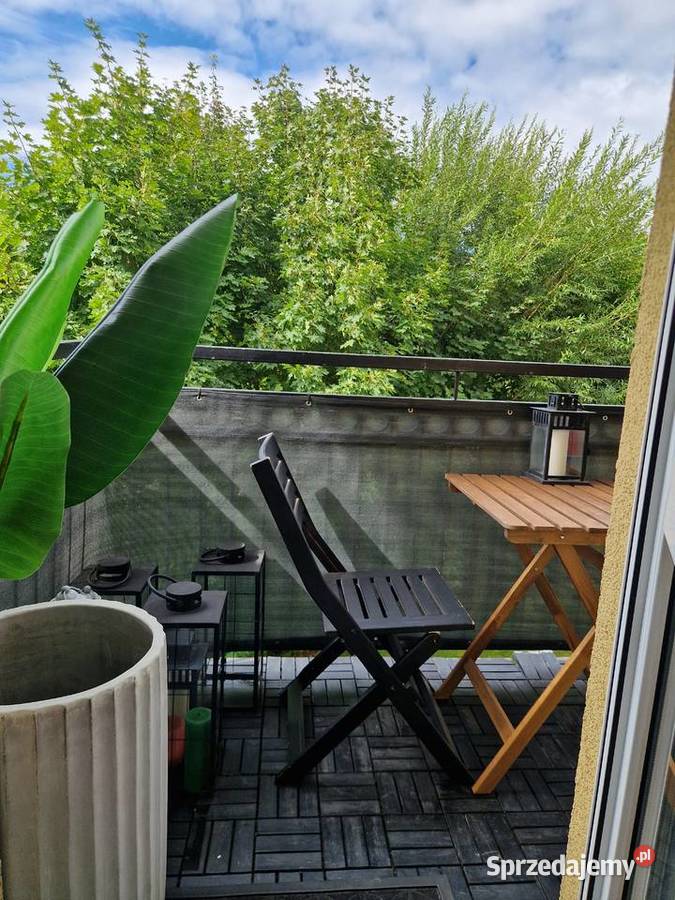 Apartament położony w centrum wsrod zieleni sprzedam
