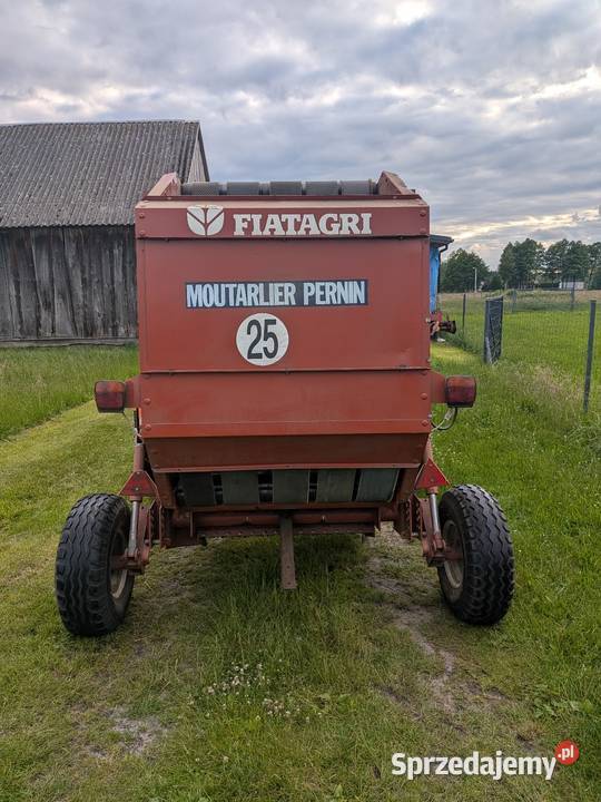 Hesston 5630 Strachówka
