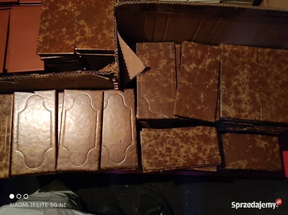 Płytki ścienne i podłogowe śląskie sprzedam