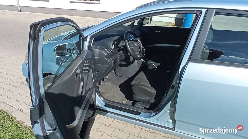 Toyota Corolla Verso 174 przebiegu opolskie Opole sprzedam