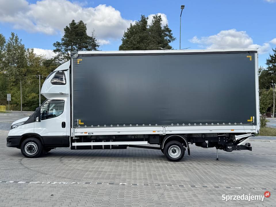 Iveco Daily 2023r HiMatic 72C18 Winda 1500 2x podgrzewane lusterka boczne Plandeki Daleszyce
