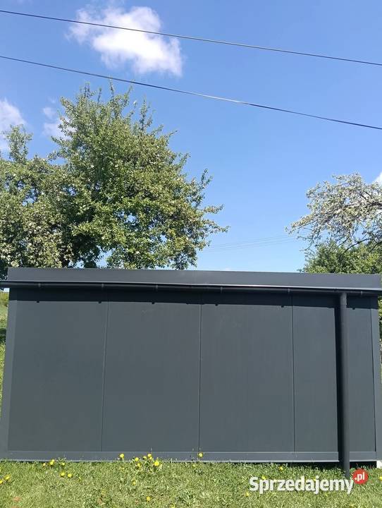 Garaż z płyty warstwowej 4x6 Szczyrzyc
