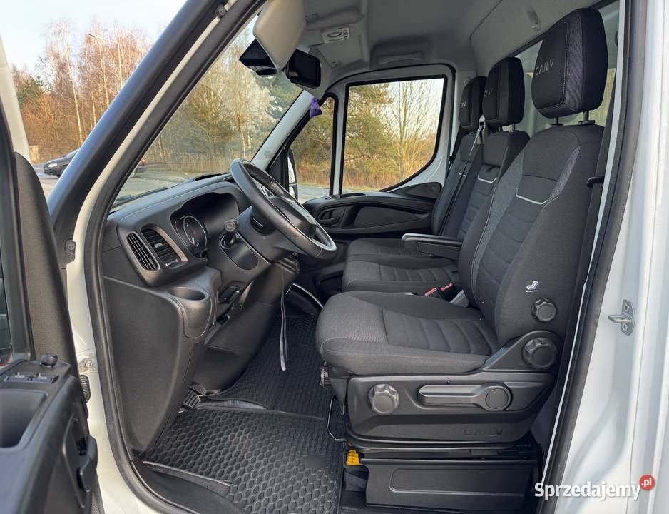 Iveco Daily 2022r35S18 30 HIMATIC Kontener 9 klimatyzacja świętokrzyskie