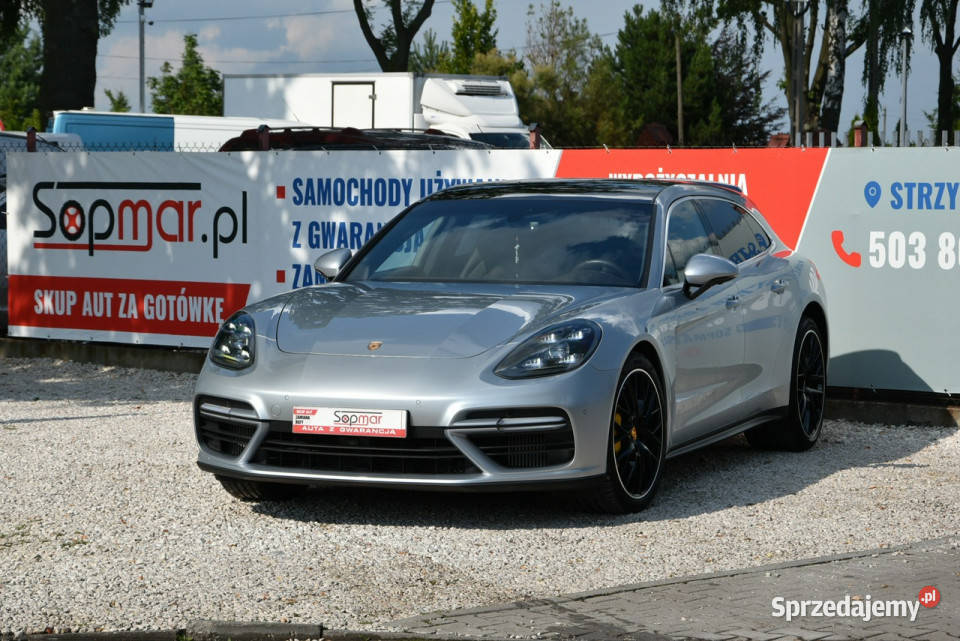 Porsche Panamera Turbo Sport Turismo V8 550 Kampinos