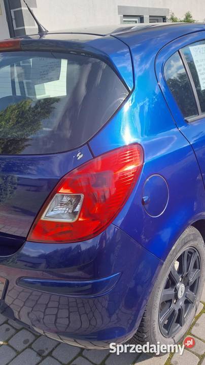 Opel corsa D 12 Naklik