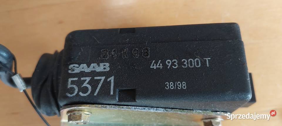 Siłownik rygiel klapki wlewu paliwa 449300T Saab Szczecin