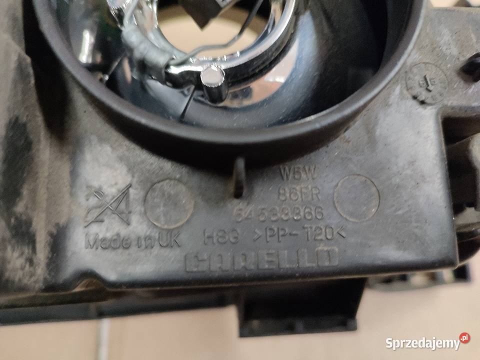Toyota Avensis T22 lampy przednie oryginalne