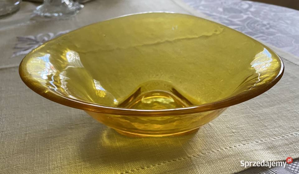 Misa ze szkła barwionego XX wiek