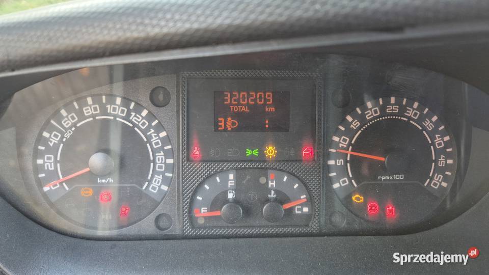 IVECO DAILY 30 35C15 PLANDEKA 5 M 147KM śląskie