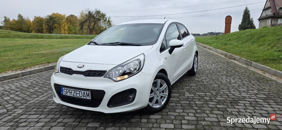 Kia rio III 12 climatronic grzane fotelegrzana VAT marża sprzedam