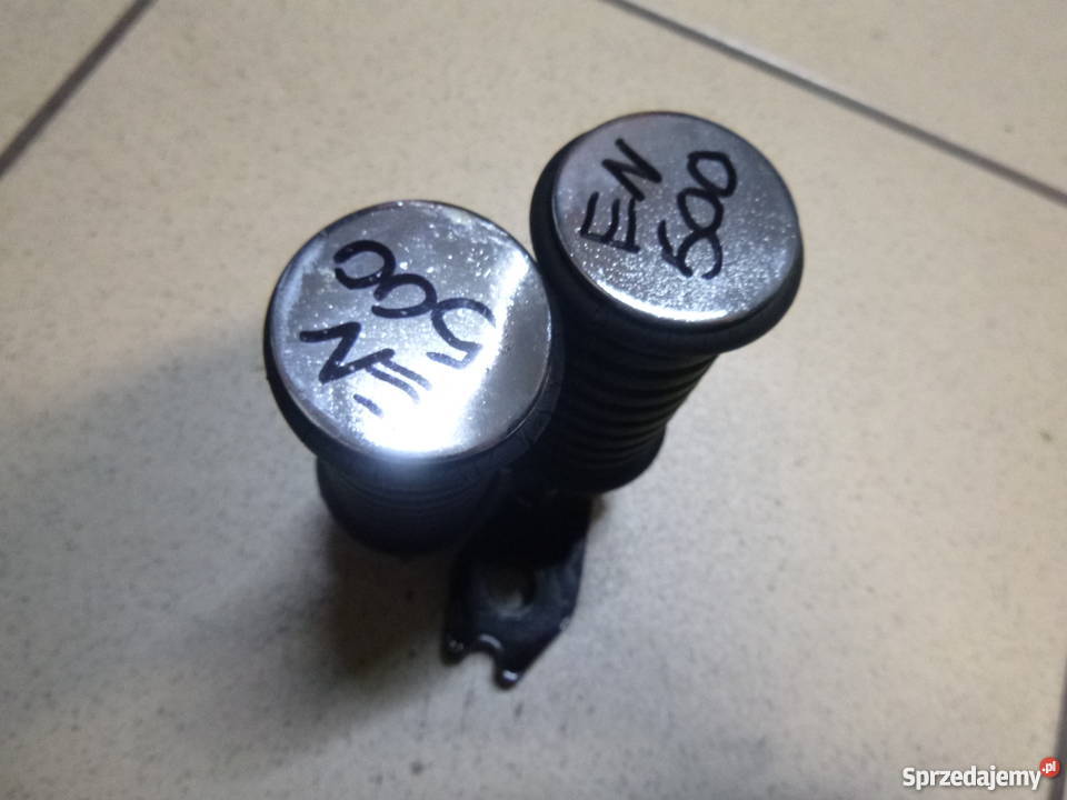 Podnóżek PRAWY LEWY pasażera Kawasaki EN 500