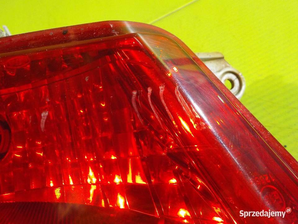 KIA RIO II LIFT 10r lampa prawa tyl w zderzak Suków