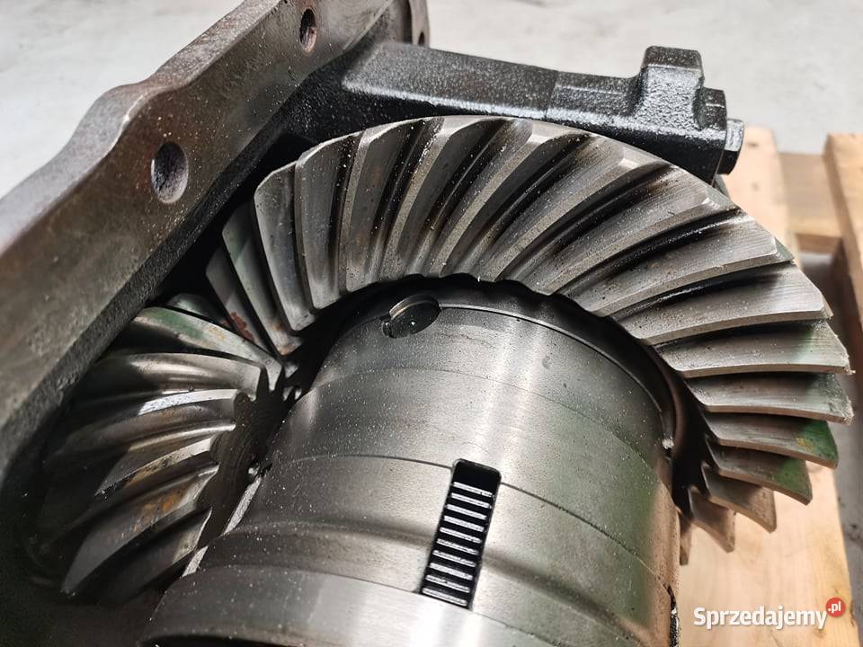Atak kompletny Massey Ferguson 8670 Części Wilkowo