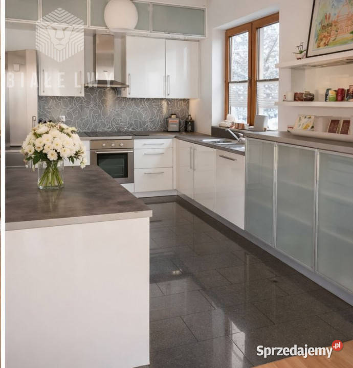 Dom wolnostojący Warszawa Inspektowa 330m2