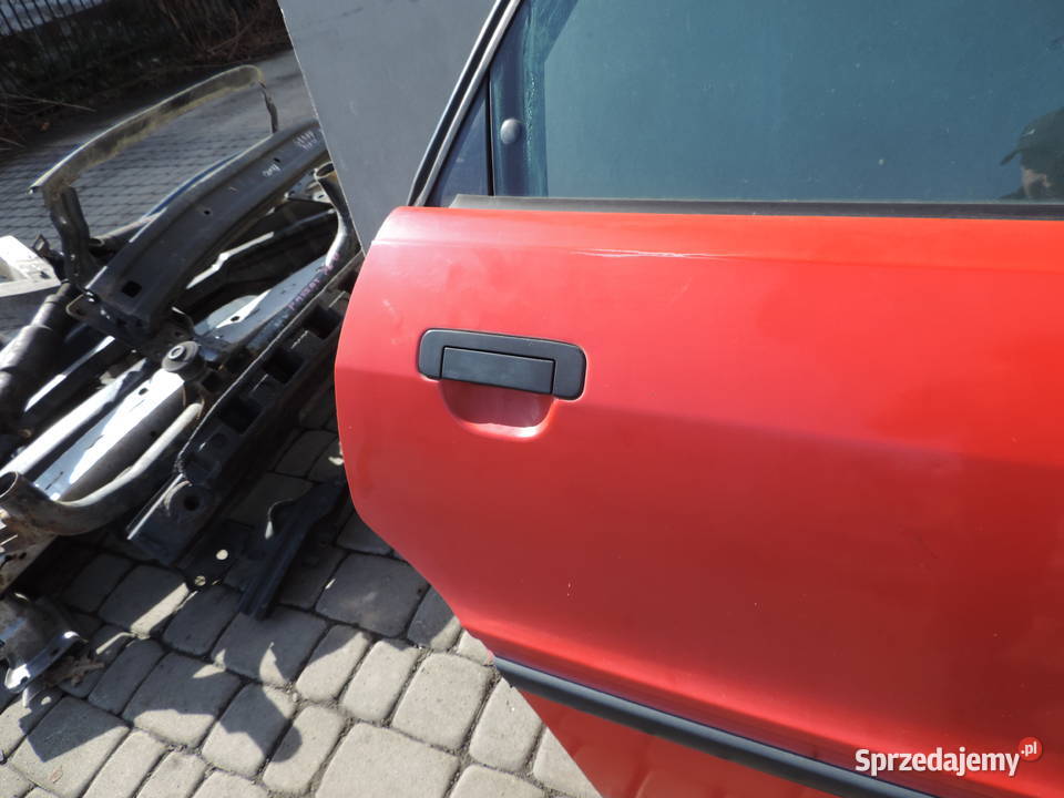 AUDI 80 B4 KOMBI DRZWI PRAWY TYŁ Nowy Sącz sprzedam