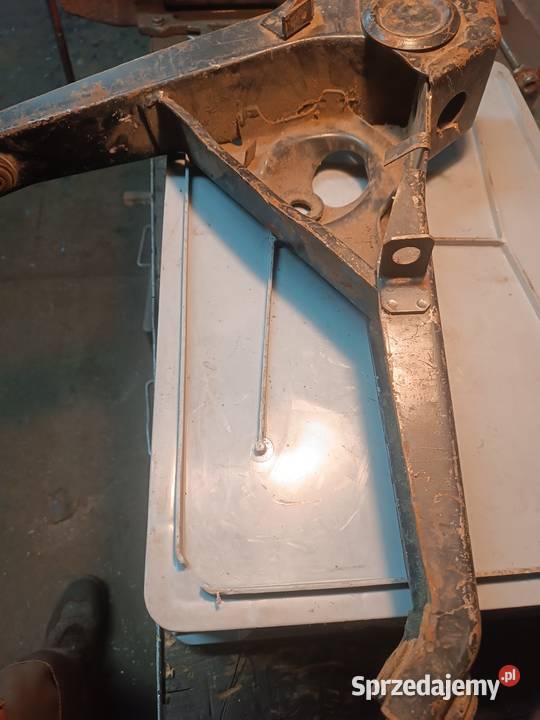 Wahacz fiat 126p