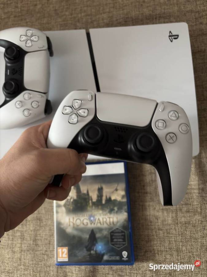 Konsola Playstation 5 z napędem grą