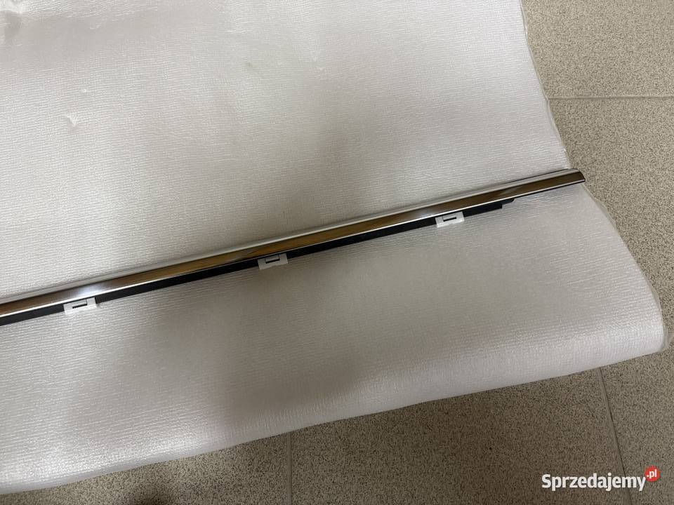 Hyundai Tucson 3 listwa zgarniająca drzwi prawy osobowe sprzedam