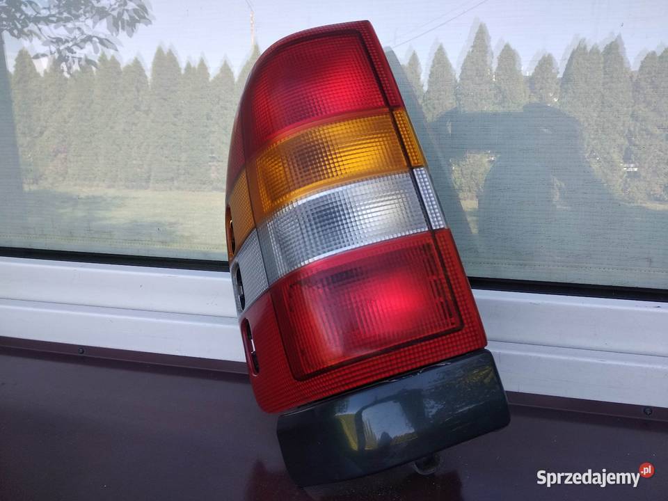 Opel Frontera B lampa tył tylna lewa wkład Sieradz