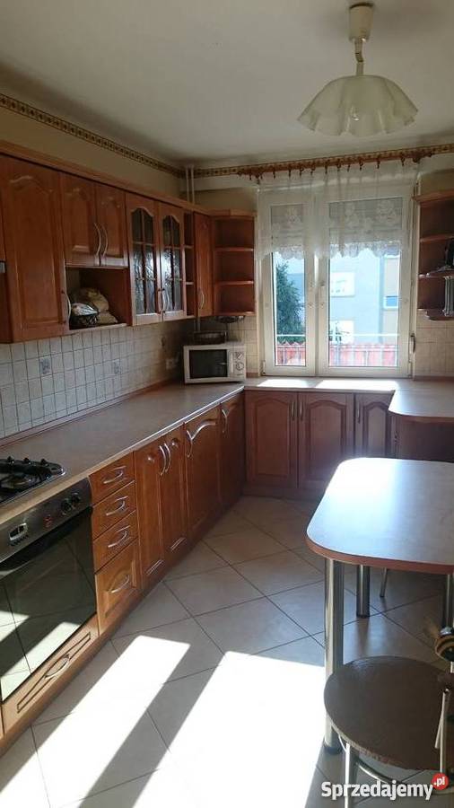 Sprzedam w pełni umeblowane mieszkanie sprzedam