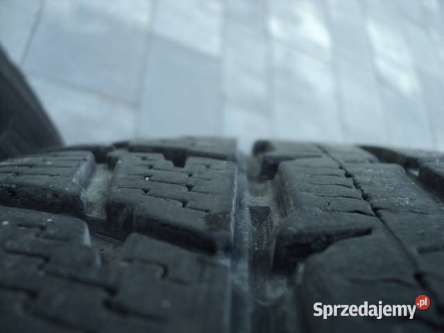 Komplet opon zimowych NOKIAN WR SUV3 2256517 Czeladź