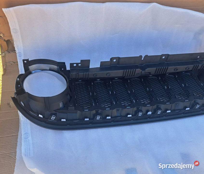 Grill Atrapa chłodnicy Jeep Renegade 735587828