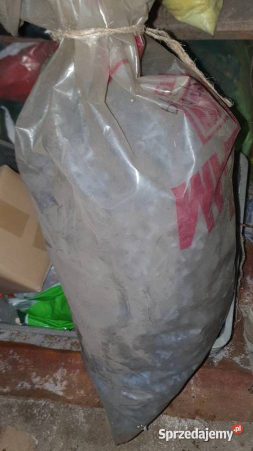 Niebieskie plastikowe zawieszki worek kilka