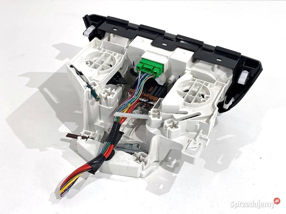 PANEL STEROWANIA NAWIEWU MITSUBISHI MIRAGE SPACE osobowe