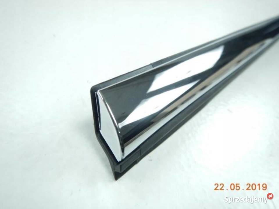 LISTWA ZGARNIAJĄCA LEWY PRZÓD FORD FIESTA 0812 osobowe