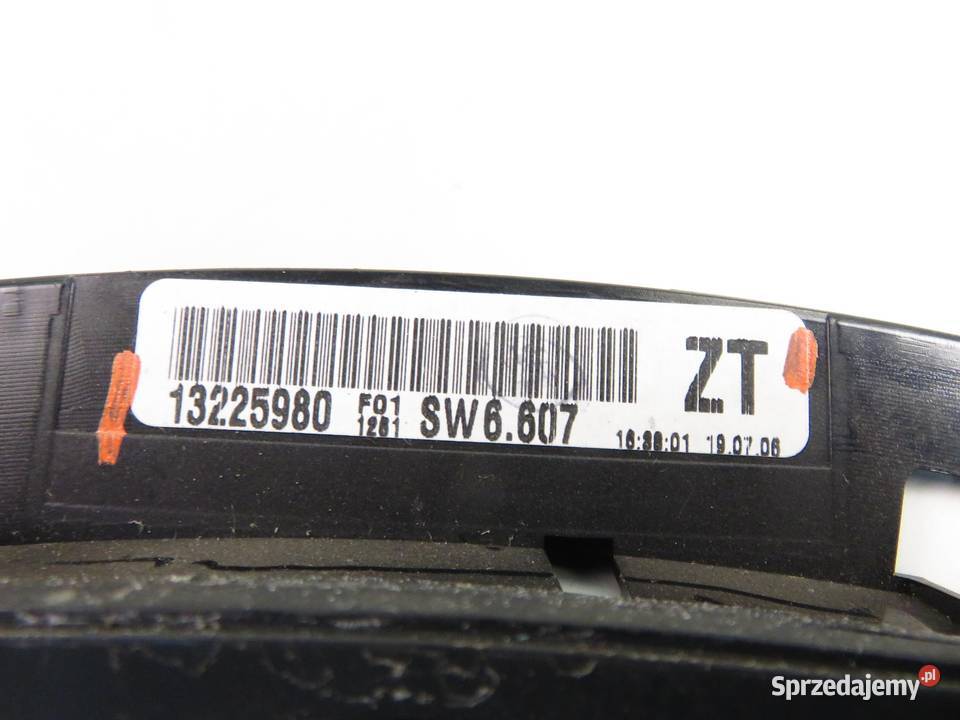 LICZNIK OPEL ZAFIRA B A05 19 CDTI 8V 120 Z 19 DT Liczniki i zegary