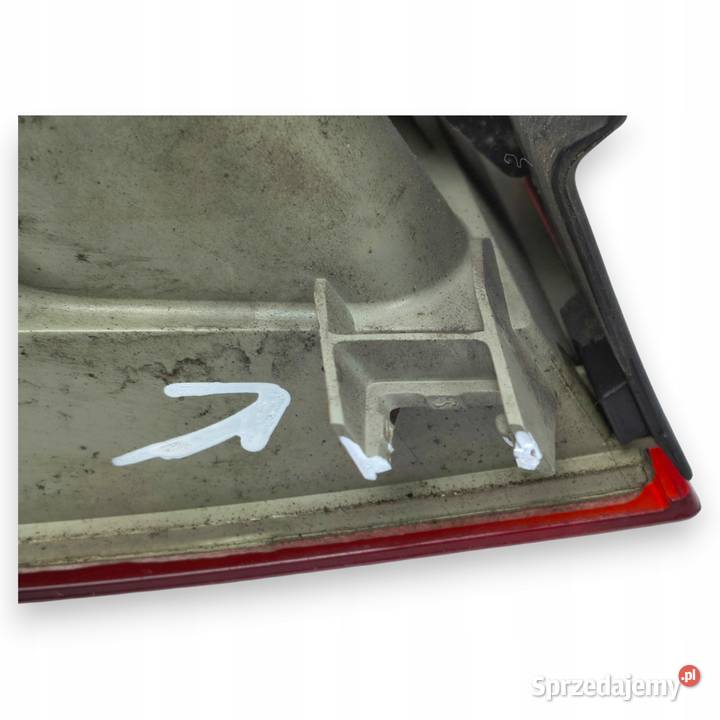 LAMPA PRAWA Volvo V70 III XC70 20072013 tylna osobowe Chełm