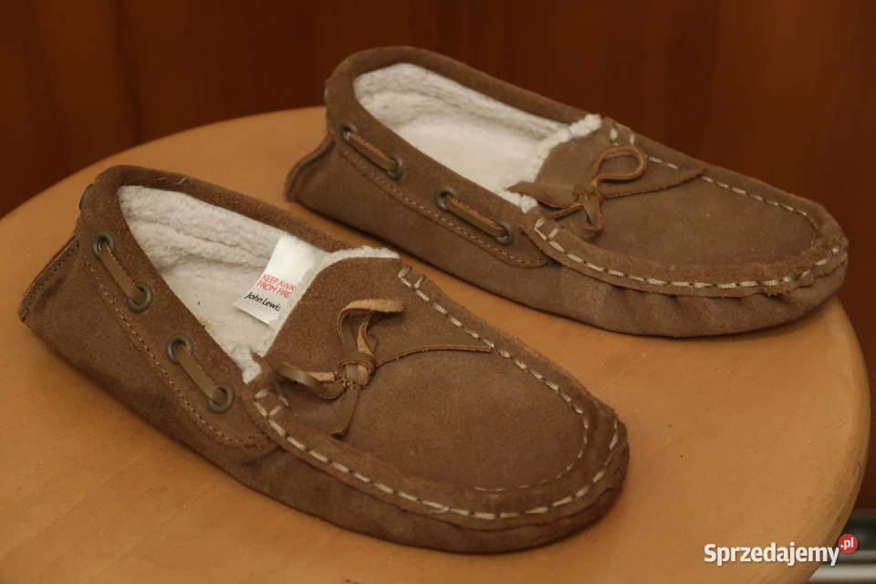 Ocieplane kapcie chłopca firmy John Lewis 1 33 Pozostałe Siedlce sprzedam