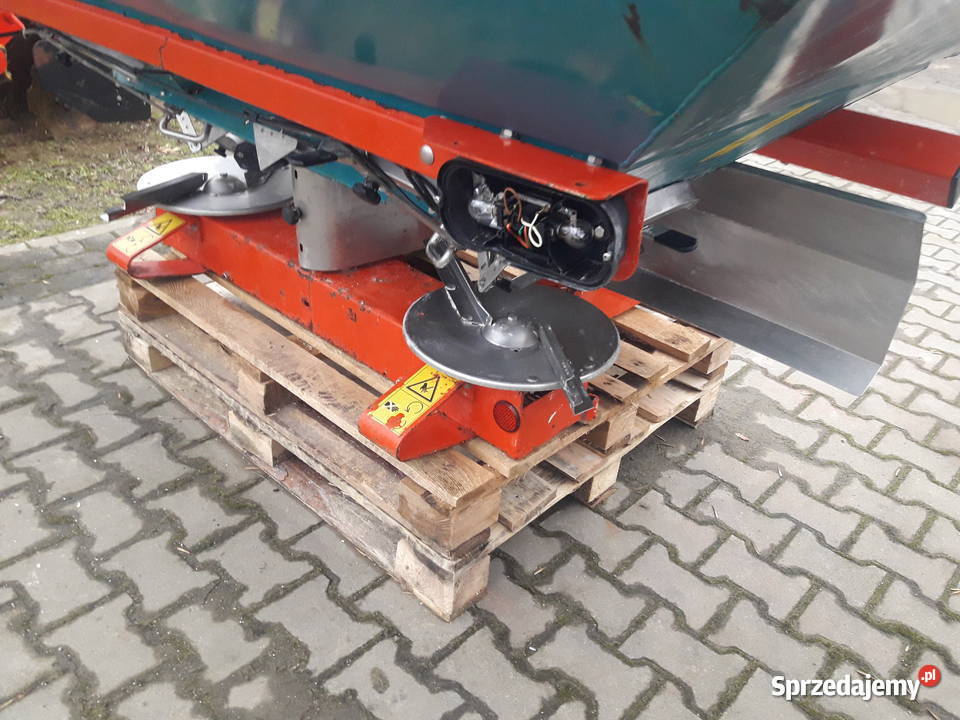 Rozsiewacz sulky DPX 1200 Skrzatki