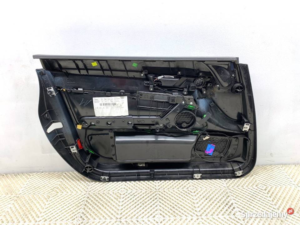 BOCZEK DRZWI PRAWY PRZÓD AUDI A6 C6 Hatchback