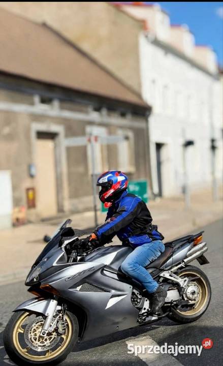 Sprzedam zamienię Honde Vfr800 garażowany Jarocin