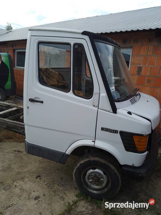 Mercedes kaczka 308d na części