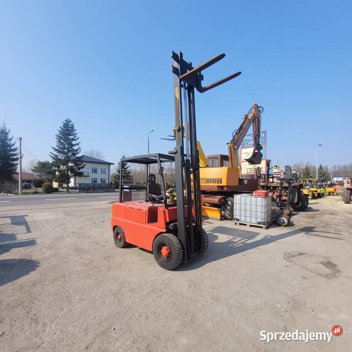 wózek widłowy FENWICK LINDE 2500 340m wolny skok diesel Nowy Korczyn sprzedam
