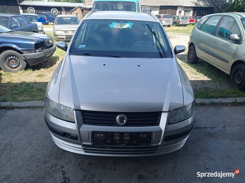 Fiat Stilo Kombi 16 76 kW 2004 r dawca części Rok produkcji 2004 wielkopolskie Szklarka Myślniewska