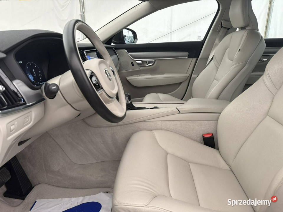 Volvo V90 20 D4190 AWD Momentum Skórzana światła do jazdy dziennej Warszawa sprzedam