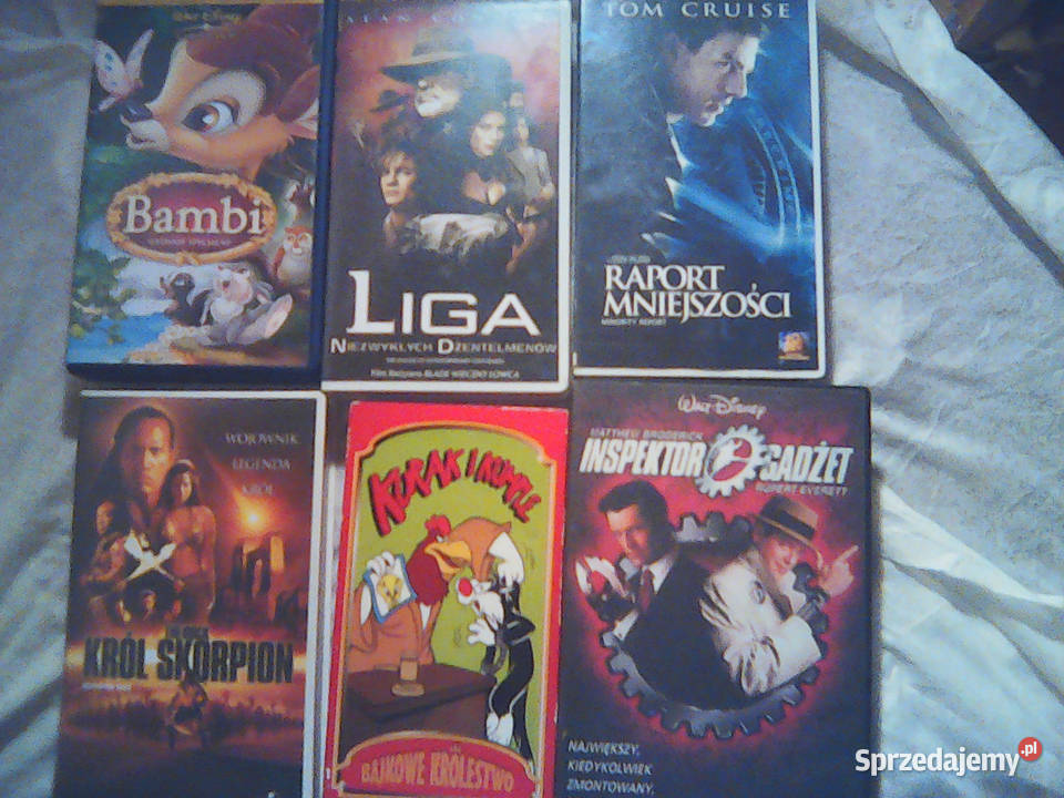 Kolekcja kaset VIDEO VHS 14 sztuk NIE WYSYŁAM łódzkie Piotrków Trybunalski sprzedam