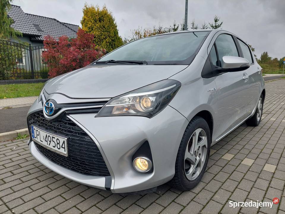 Toyota Yaris III HYBRID Automat zarejestrowany w Rok produkcji 2015