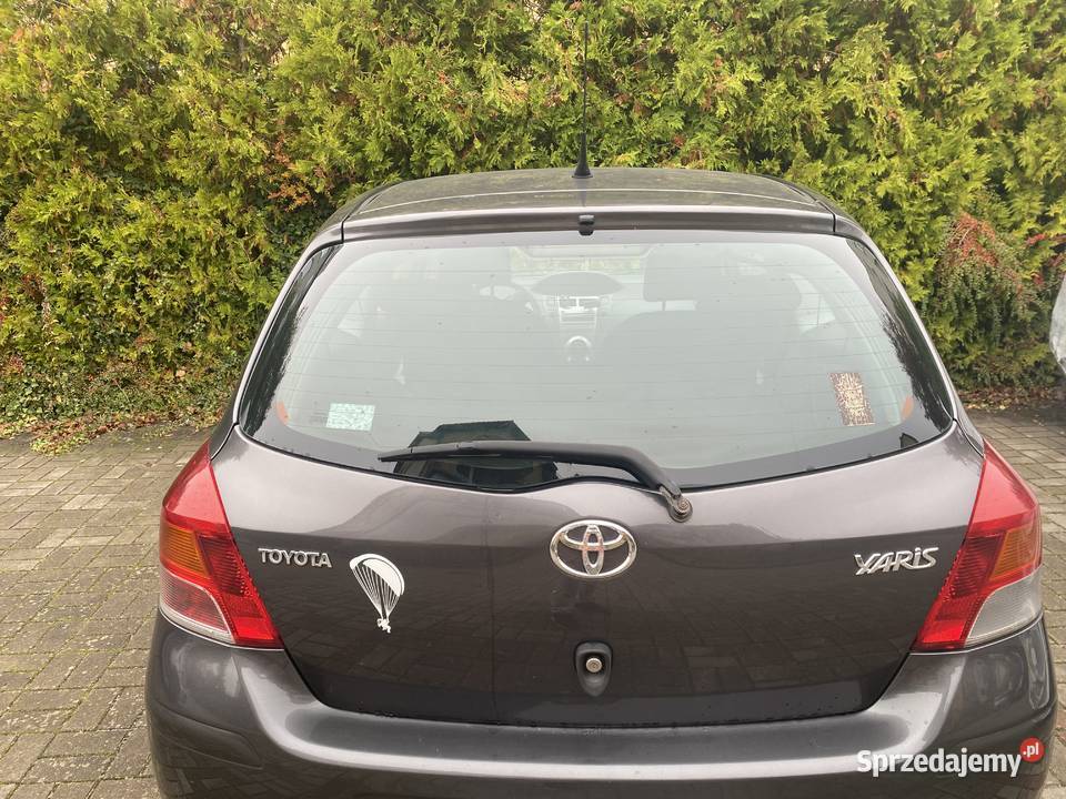 Ekonomiczną Toyota Yaris 10 benzyna 2009 stan b Gdynia