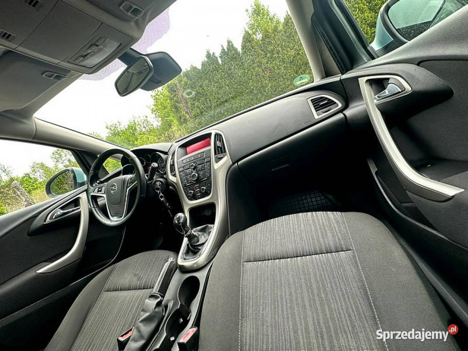 Opel Astra Opel Astra J 16i 115 MPI 5Drzwi Ładna światła do jazdy dziennej Wrocław