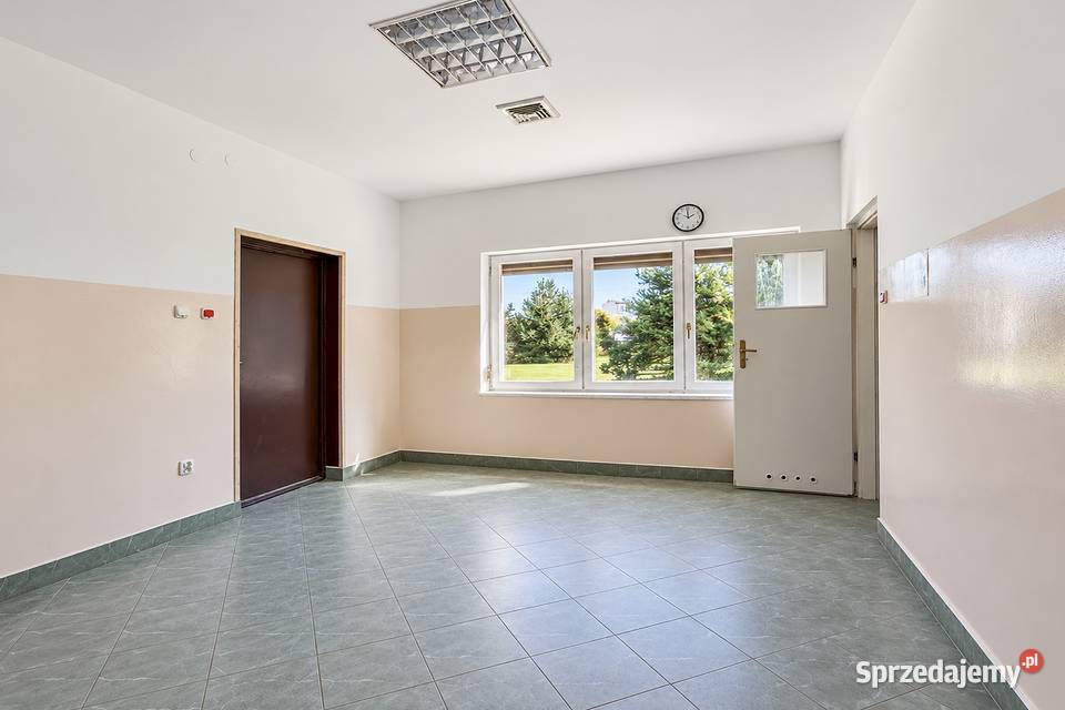 MakowiskoBudynek użytkowy 132mDziałka 2020m4 132m2 Makowisko
