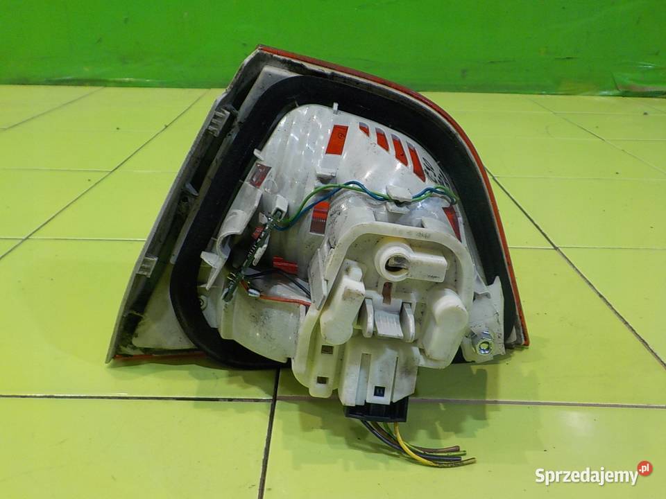 BMW 3 E90 LIFT 20 B 09r 5D lampa lewa tyl mazowieckie Suków sprzedam