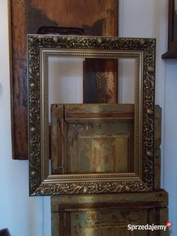 Piękna Złocona RamaDrewnoBogate Zdobienia Szczecin