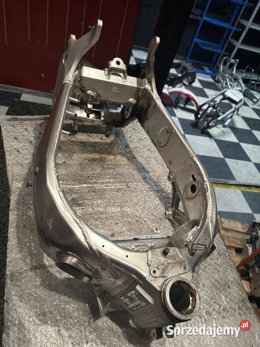 Suzuki GSXR 750 Rama Dokumentacja 19951996 M95 Pozostałe